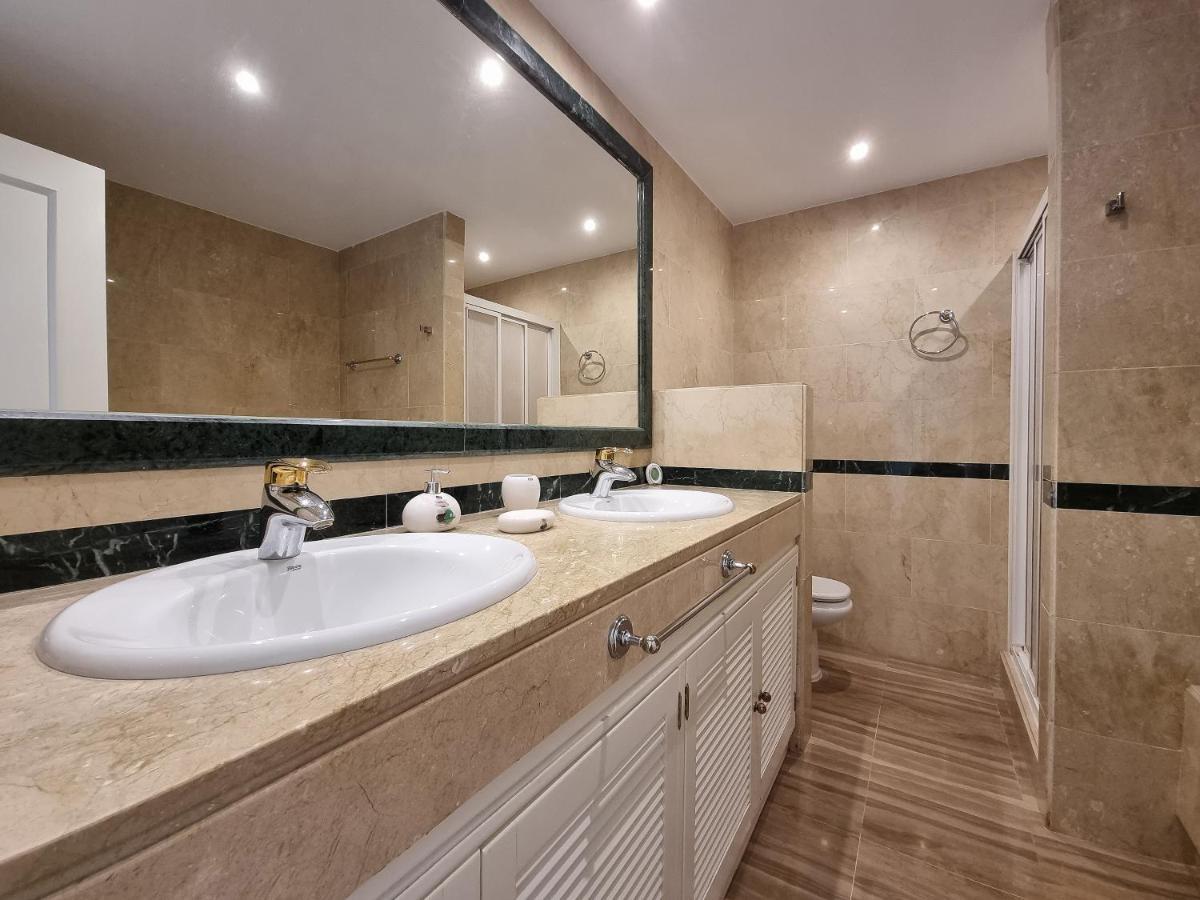 Luxury Hacienda Playa Apartment Марбеля Екстериор снимка