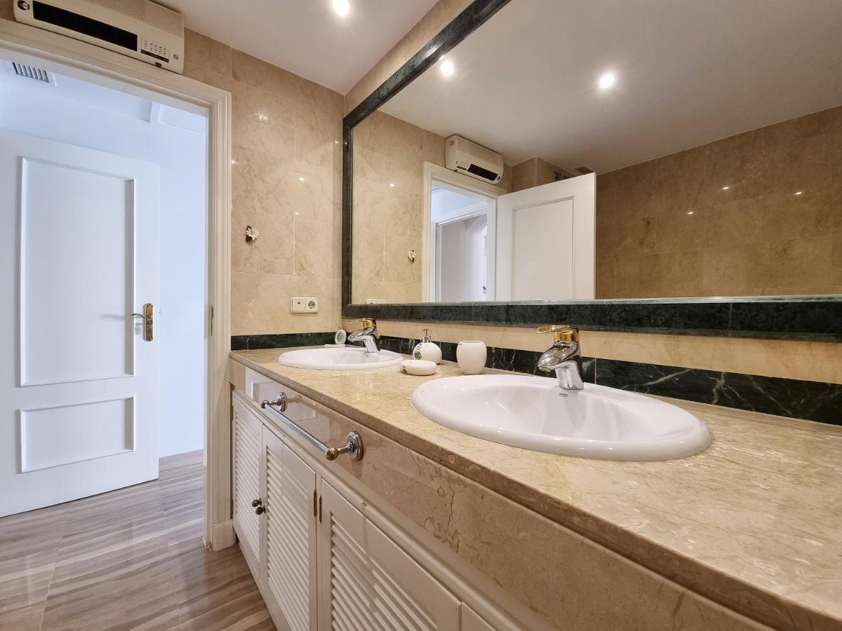 Luxury Hacienda Playa Apartment Марбеля Екстериор снимка